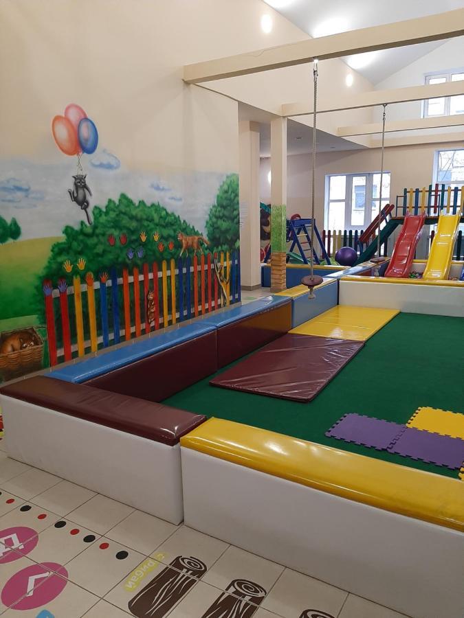 Hotel Pivdennyi Oleksandriia Buitenkant foto
